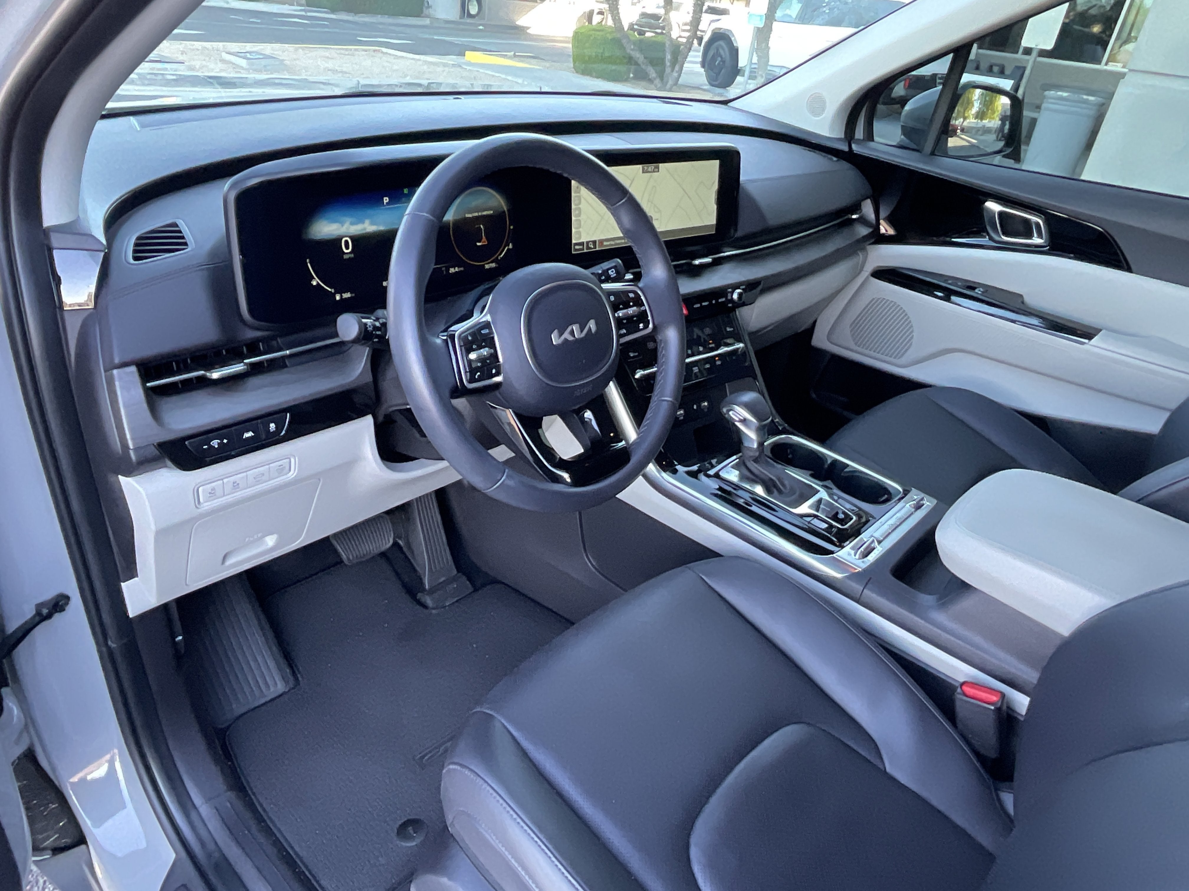 2024 Kia Carnival SX**1 OWNER CLN CF**