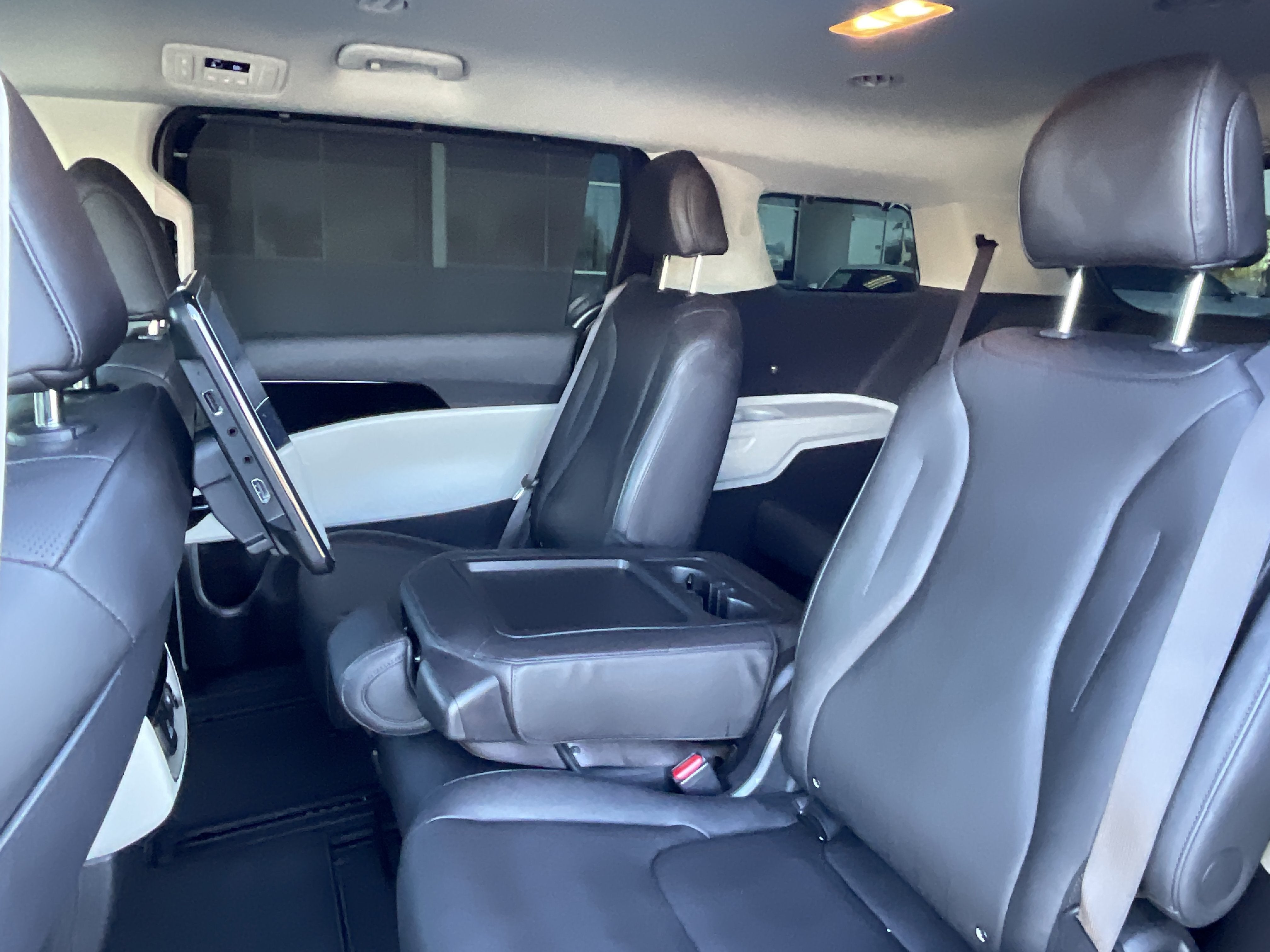 2024 Kia Carnival SX**1 OWNER CLN CF**