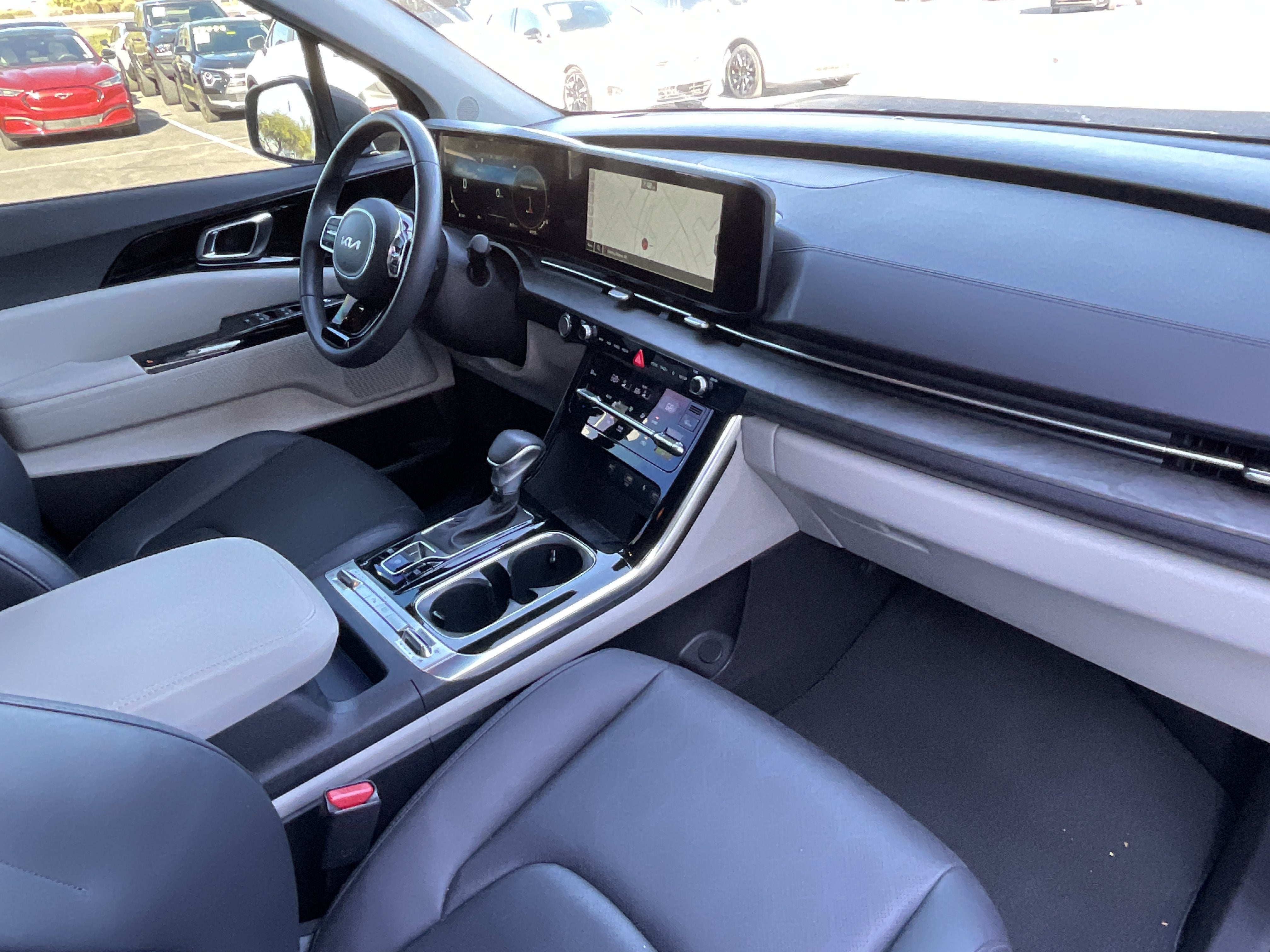2024 Kia Carnival SX**1 OWNER CLN CF**