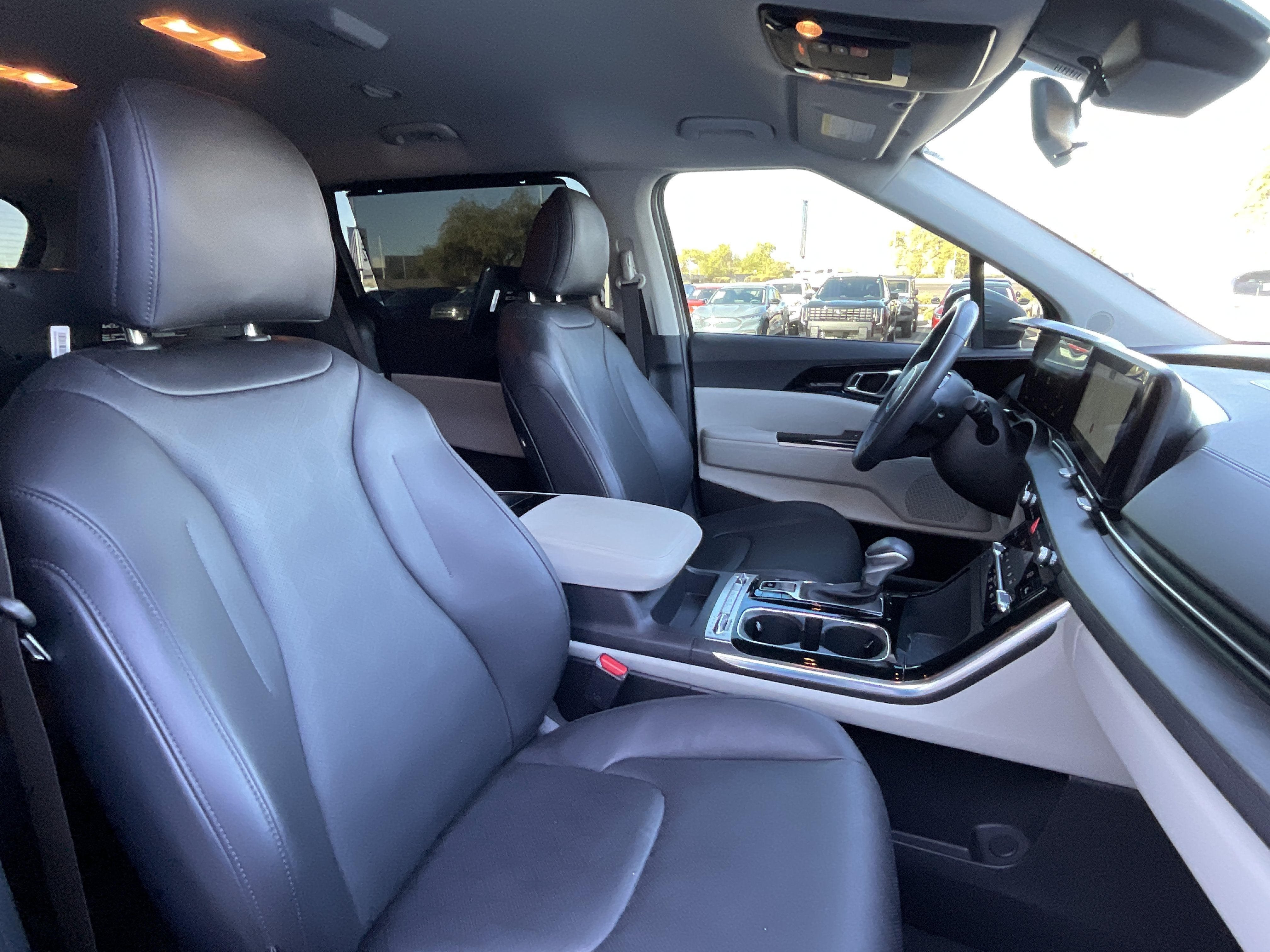 2024 Kia Carnival SX**1 OWNER CLN CF**