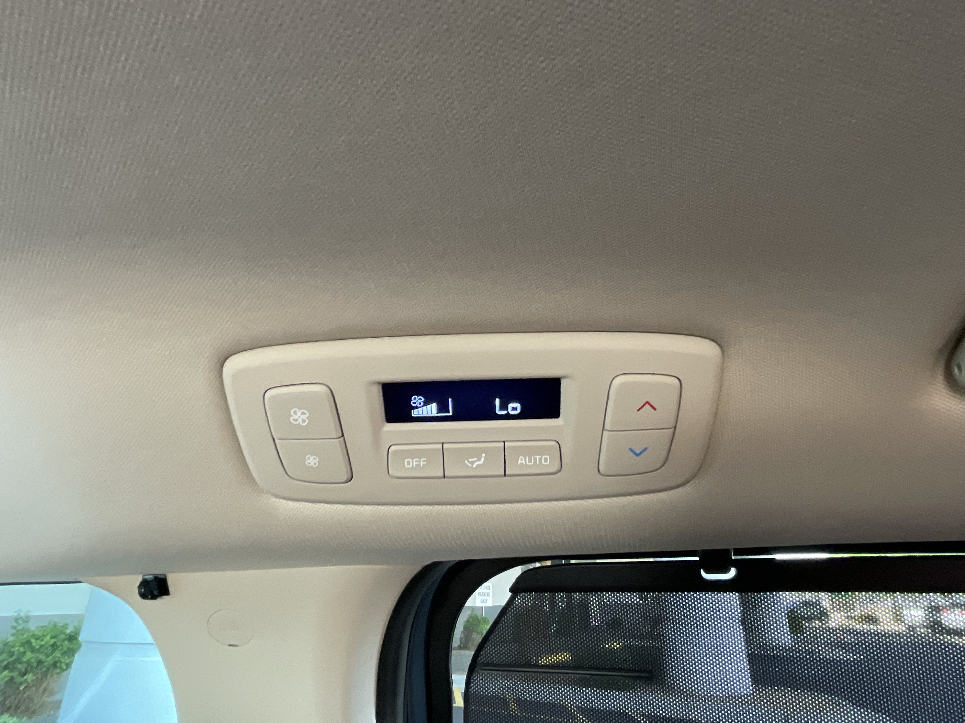 2024 Kia Carnival SX*CLEAN CARFAX