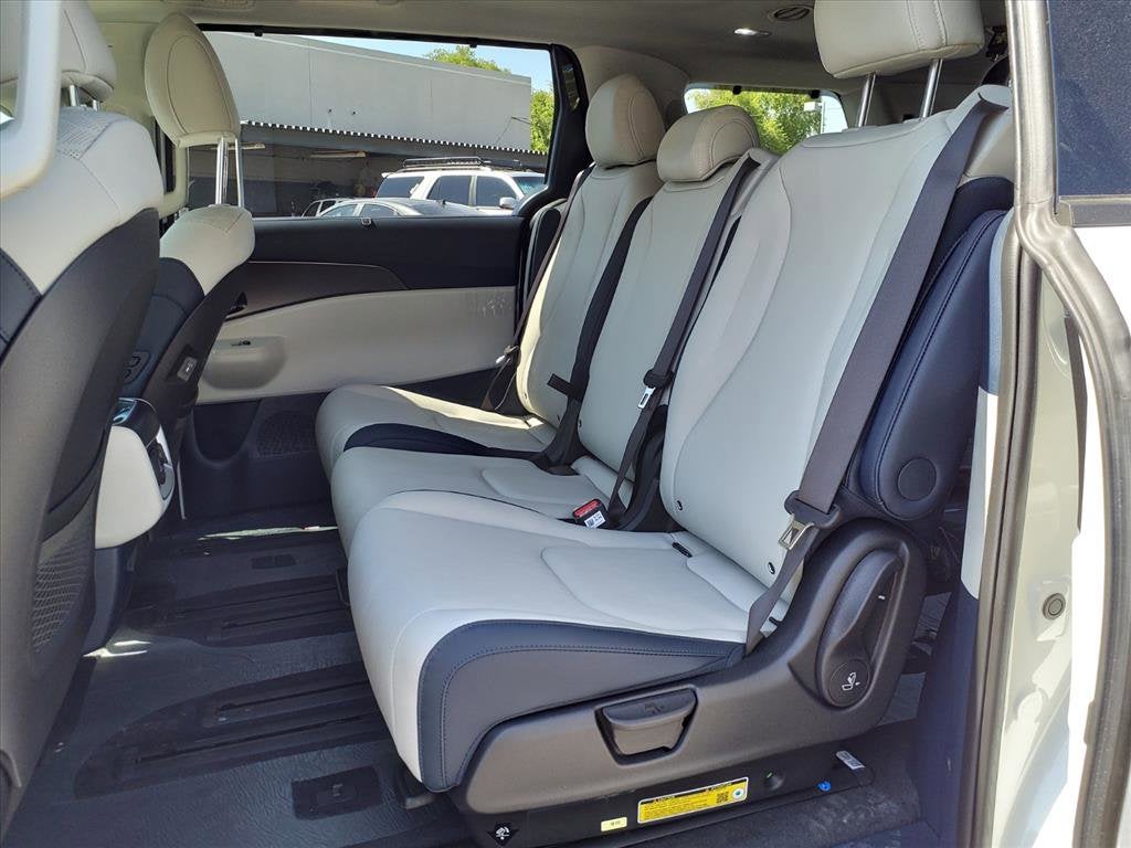 2026 Kia Carnival Hybrid SX