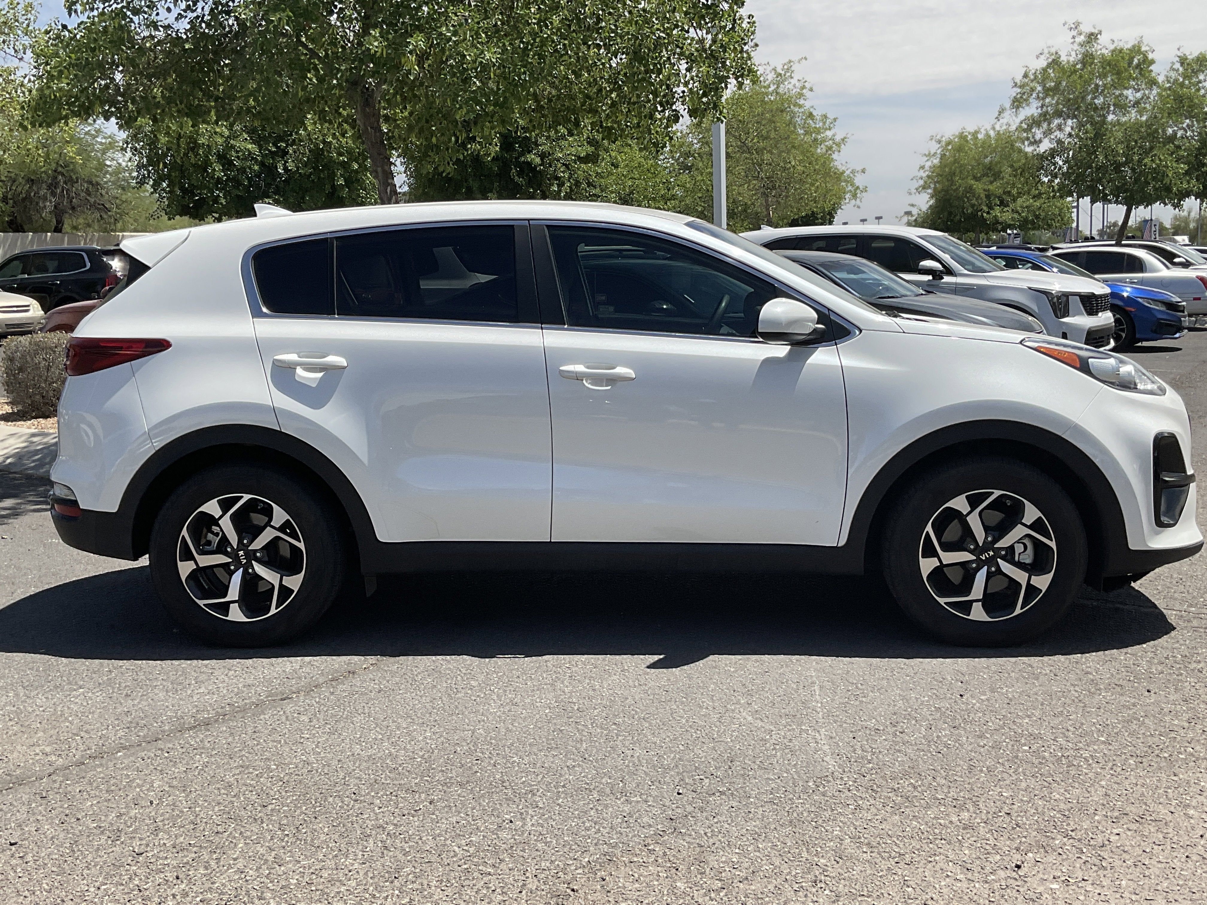 2022 Kia Sportage LX