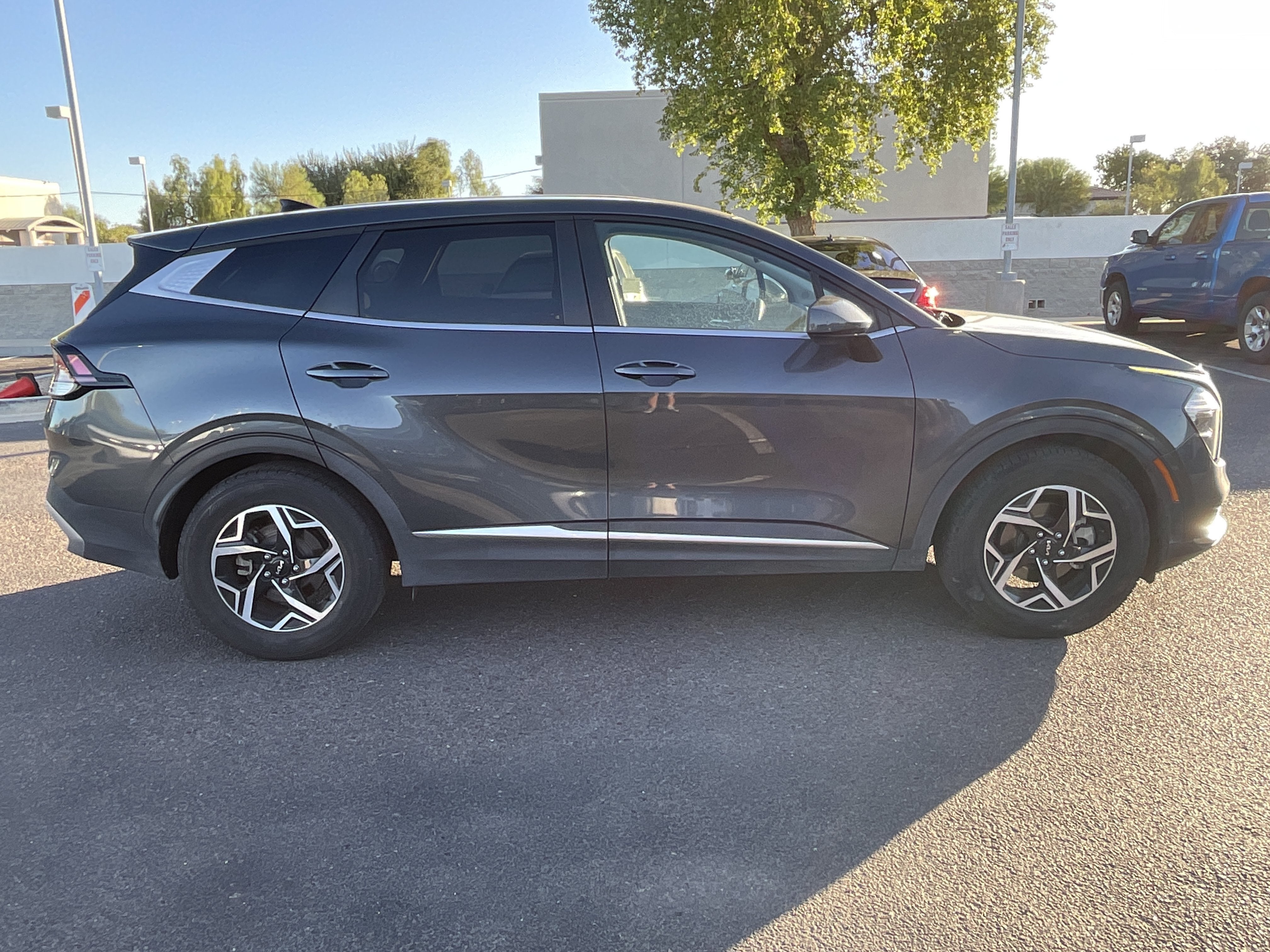 2023 Kia Sportage LX