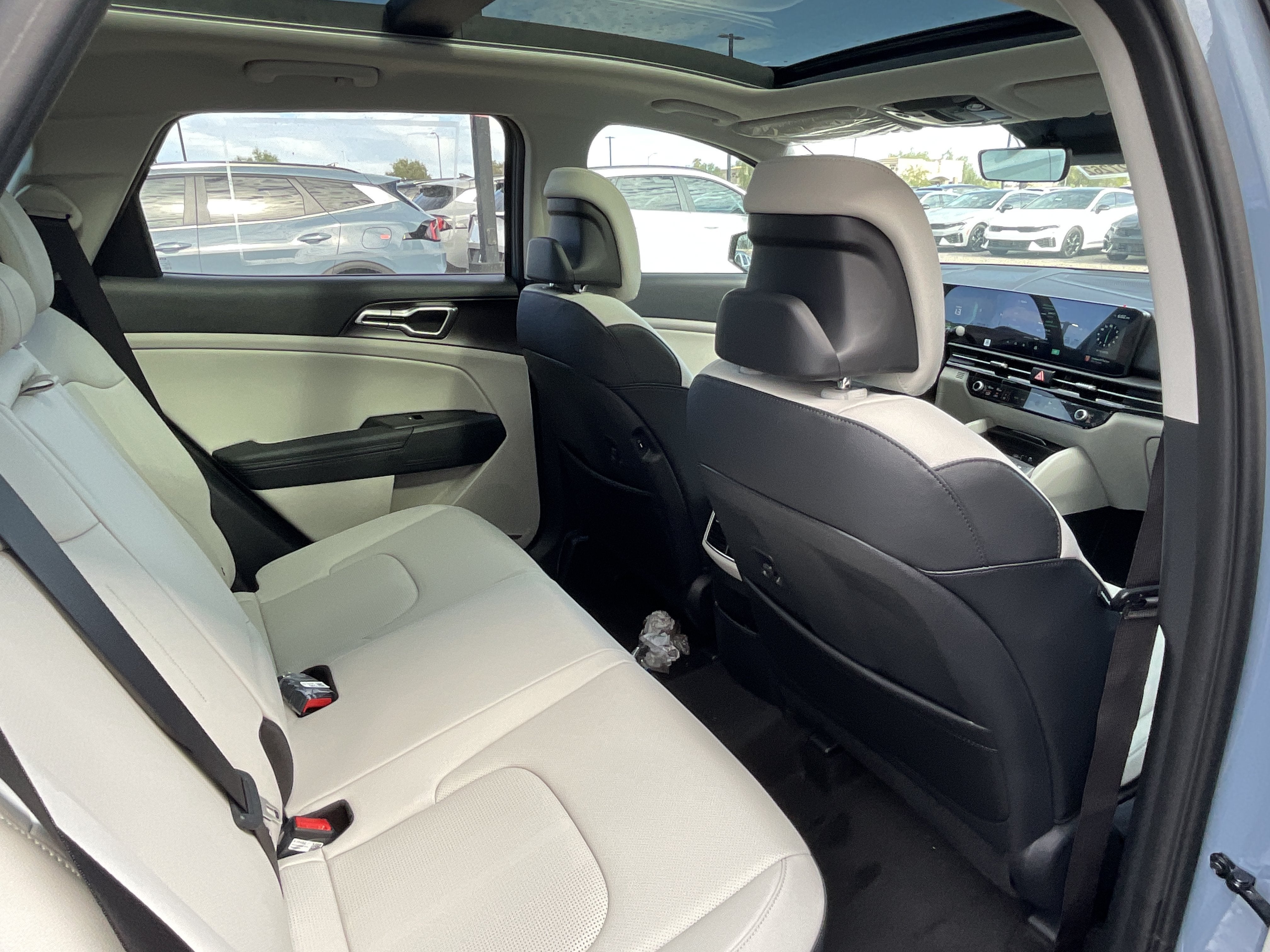 2027 Kia Sportage Hybrid EX