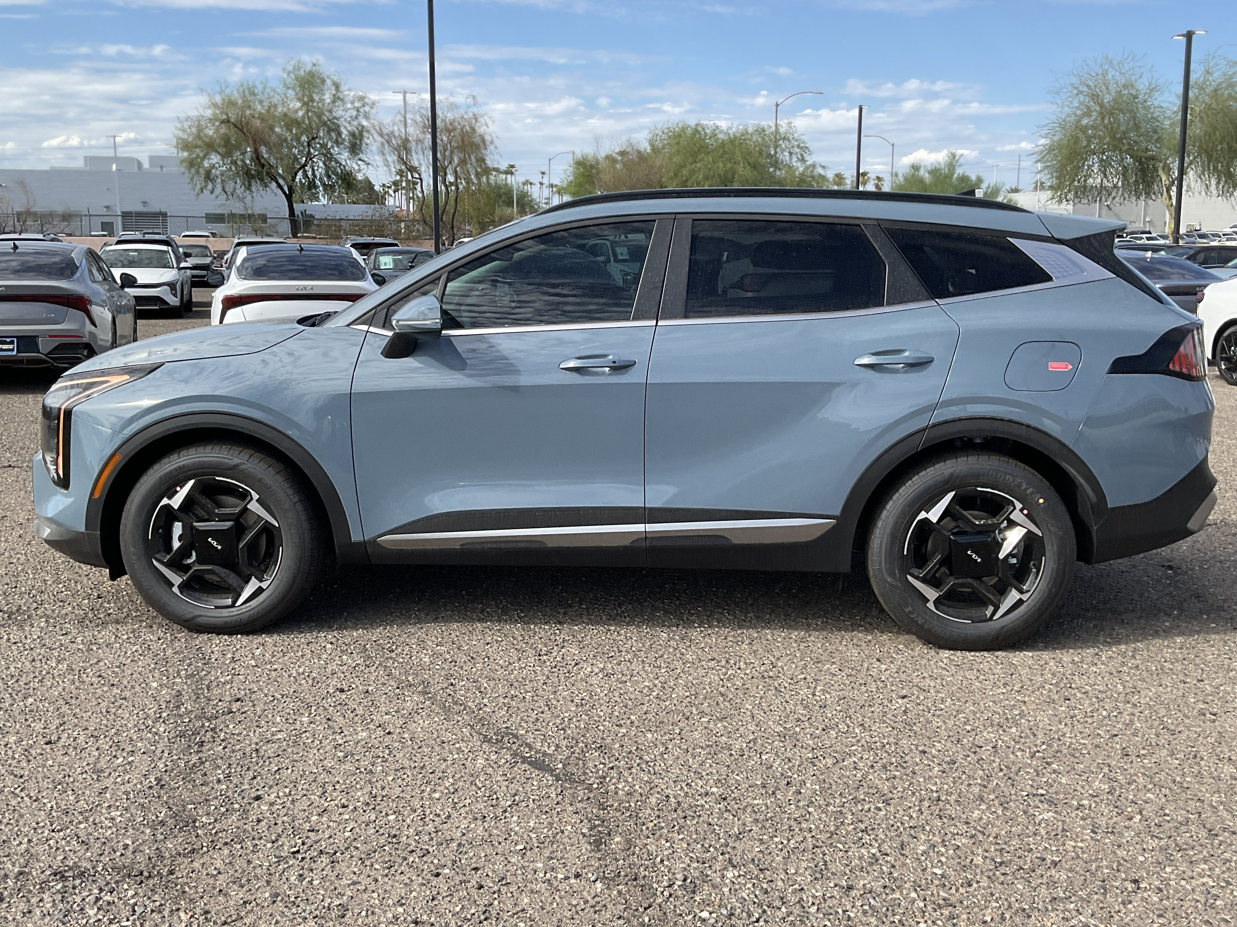 2027 Kia Sportage Hybrid EX