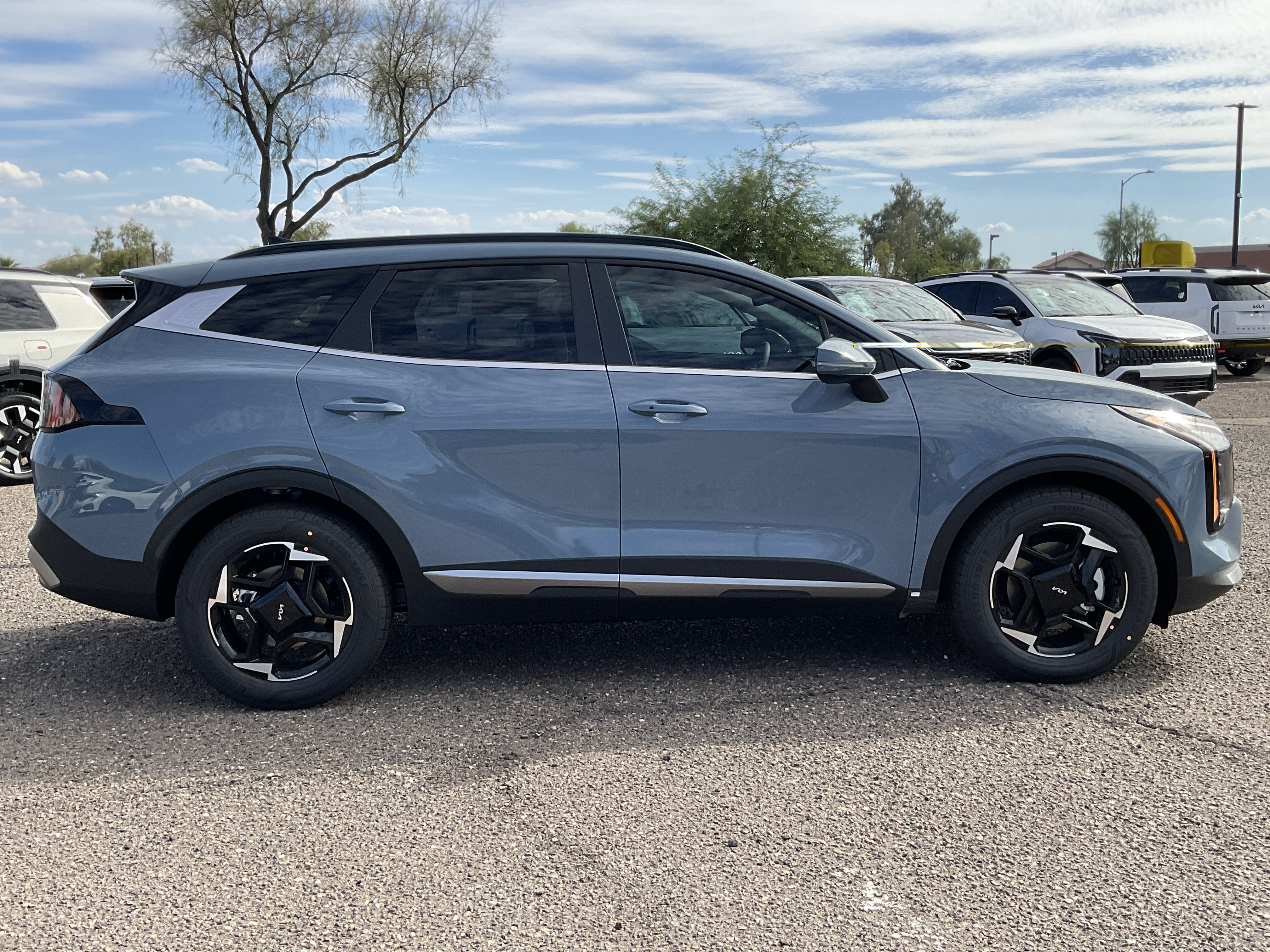 2027 Kia Sportage Hybrid EX