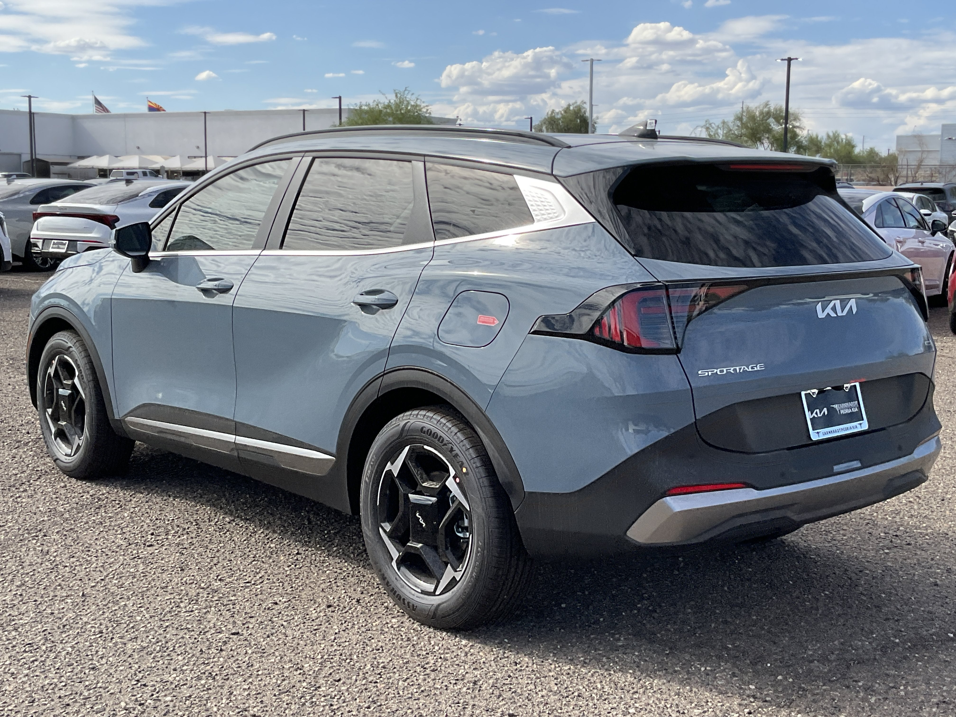 2027 Kia Sportage Hybrid EX