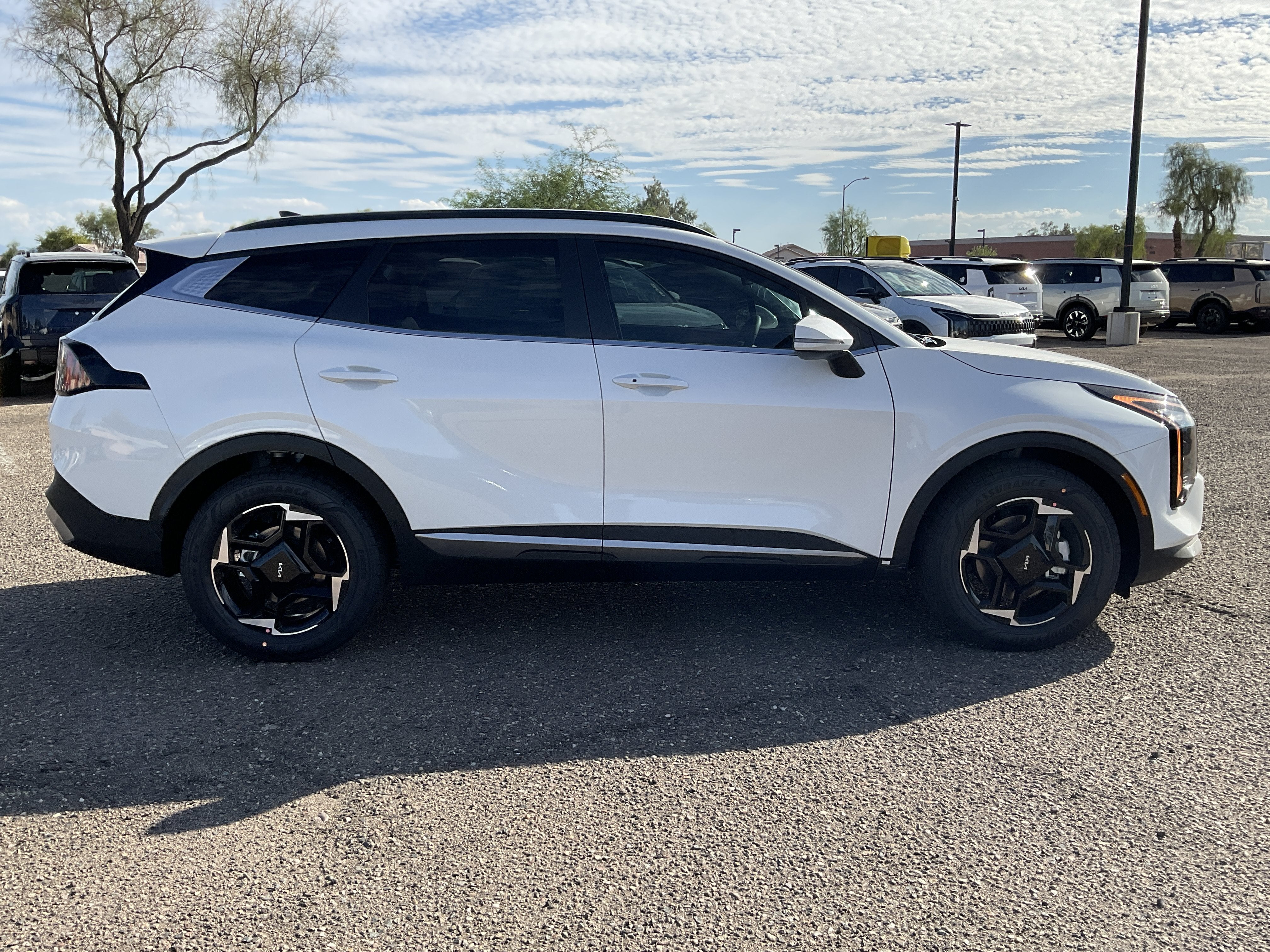2027 Kia Sportage Hybrid EX