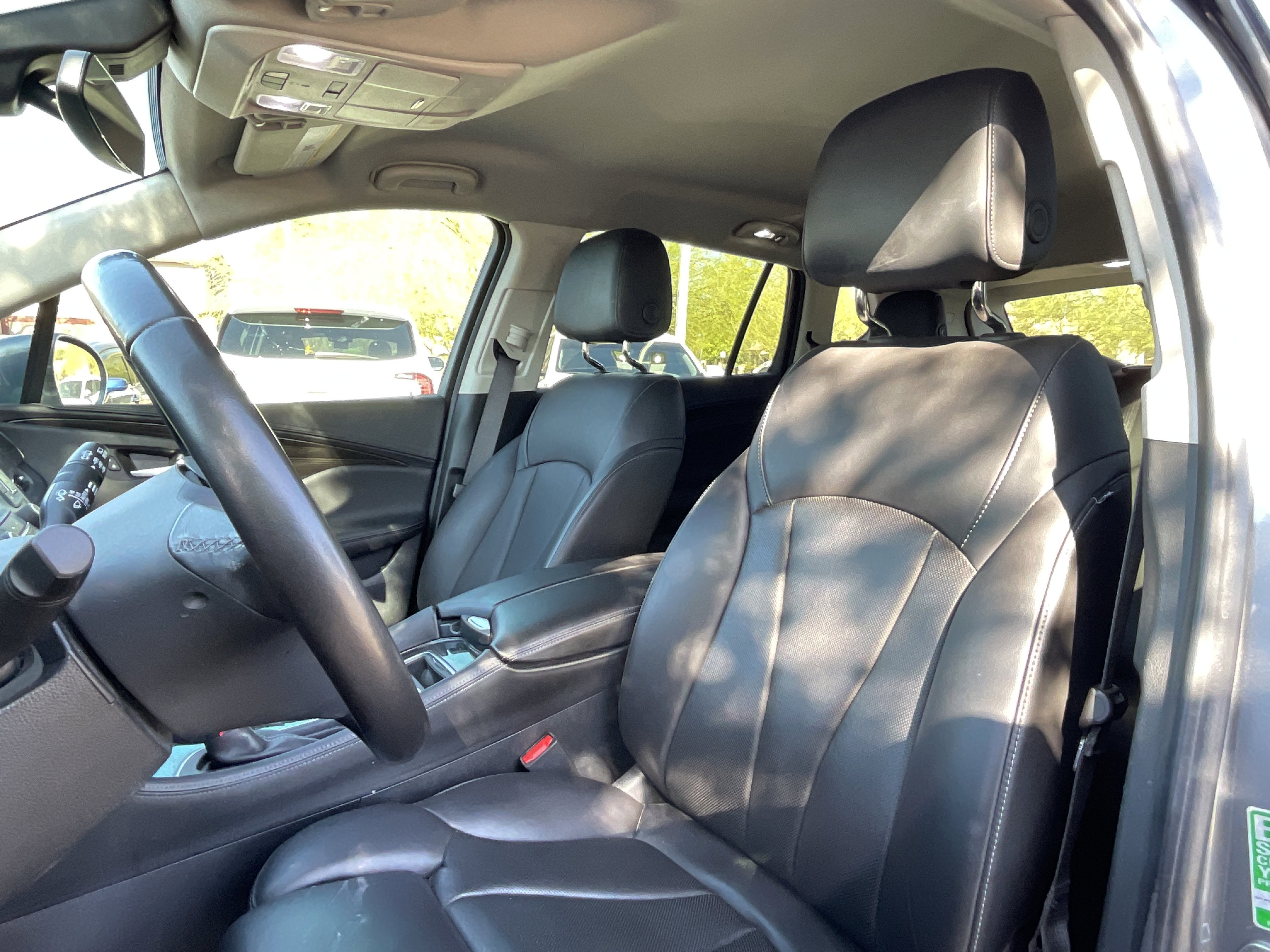 2020 Buick Envision Premium II* LOW MILES/ CLN CFAX