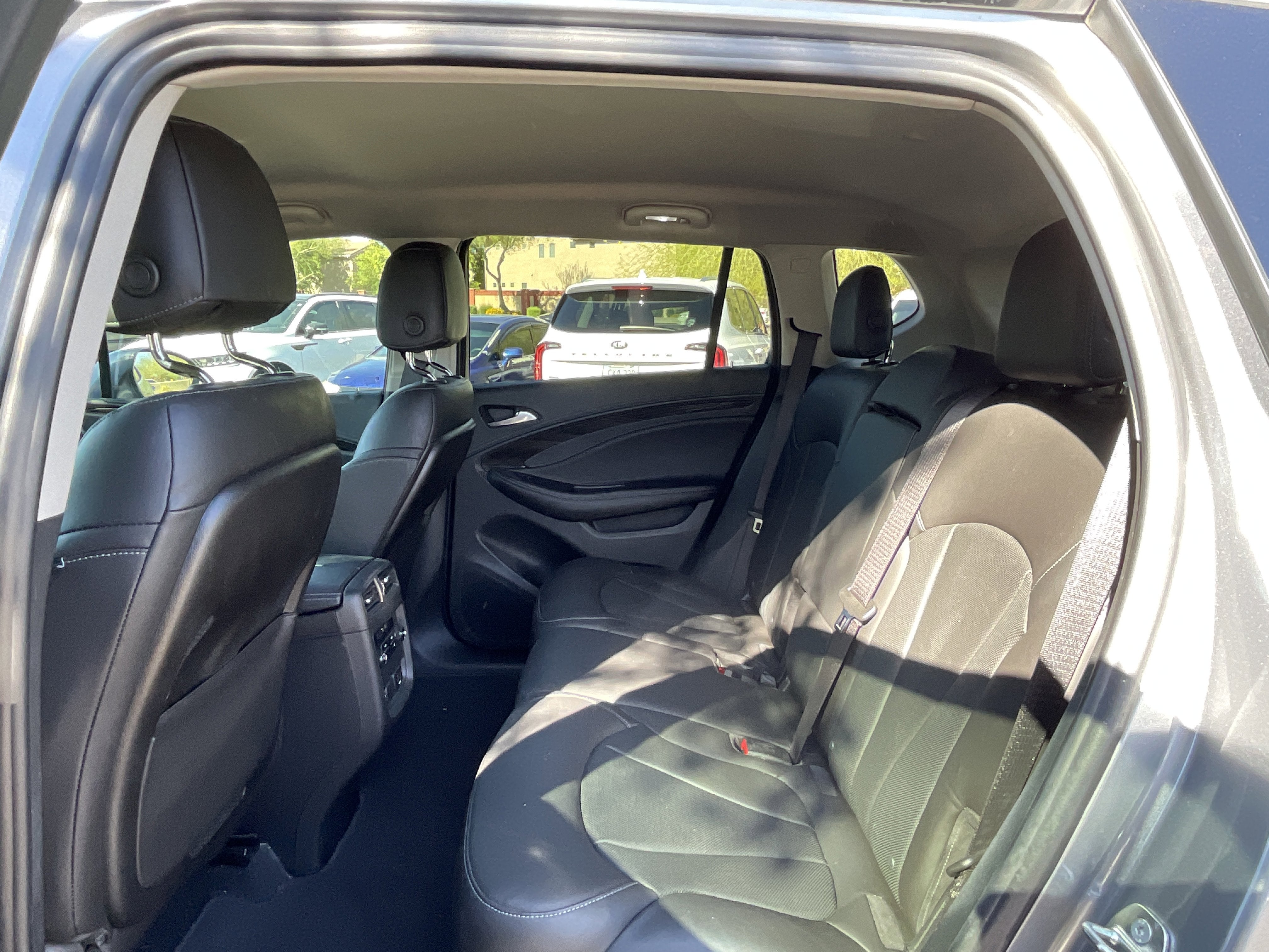 2020 Buick Envision Premium II* LOW MILES/ CLN CFAX