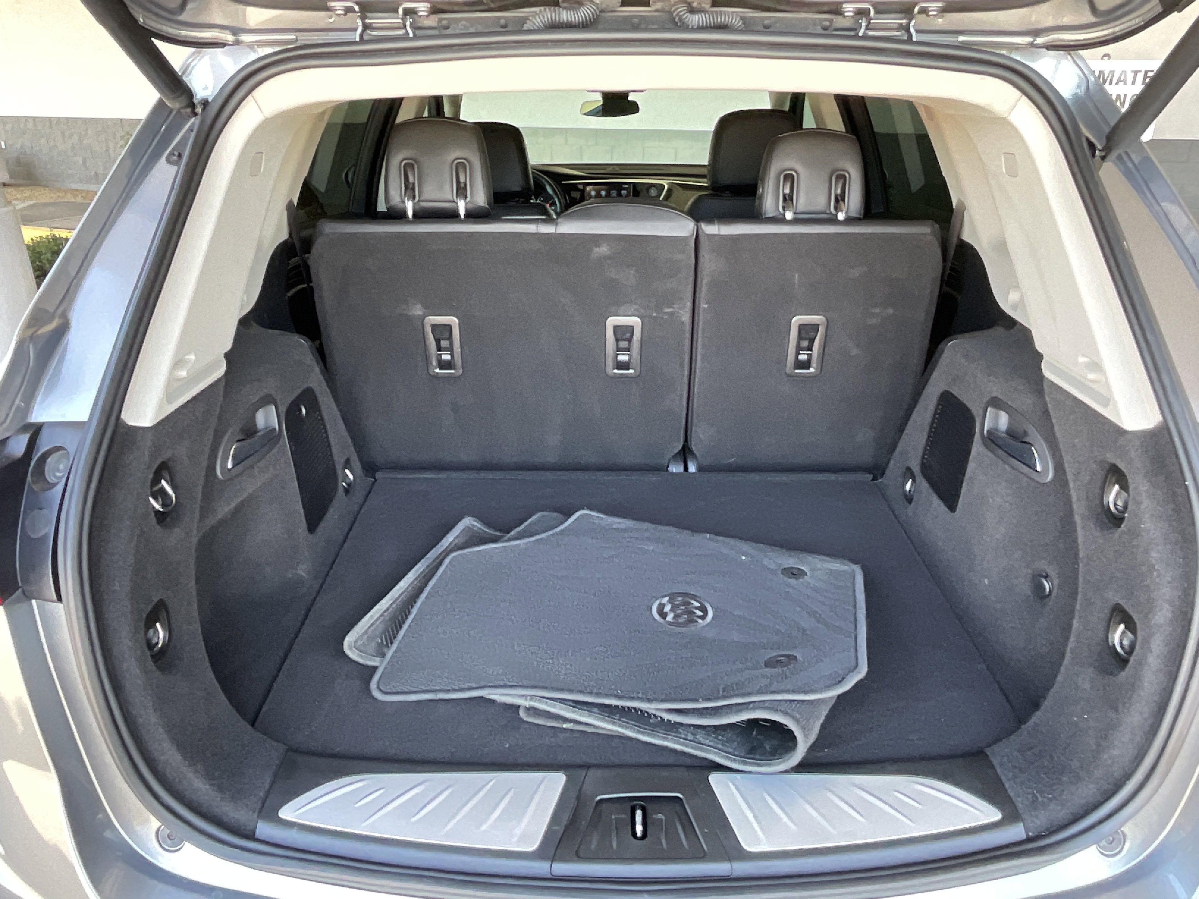 2020 Buick Envision Premium II* LOW MILES/ CLN CFAX