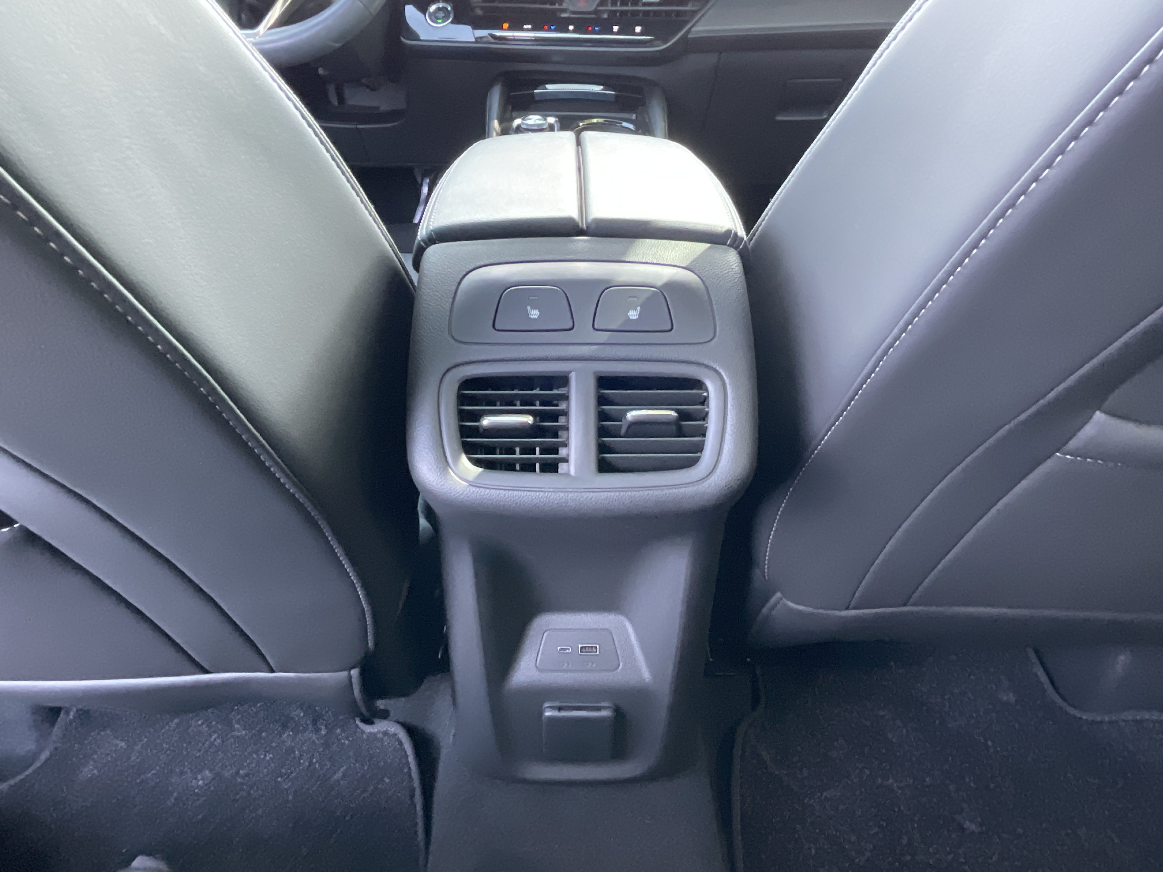 2024 Buick Envision Avenir**1 OWNER CLN CF**