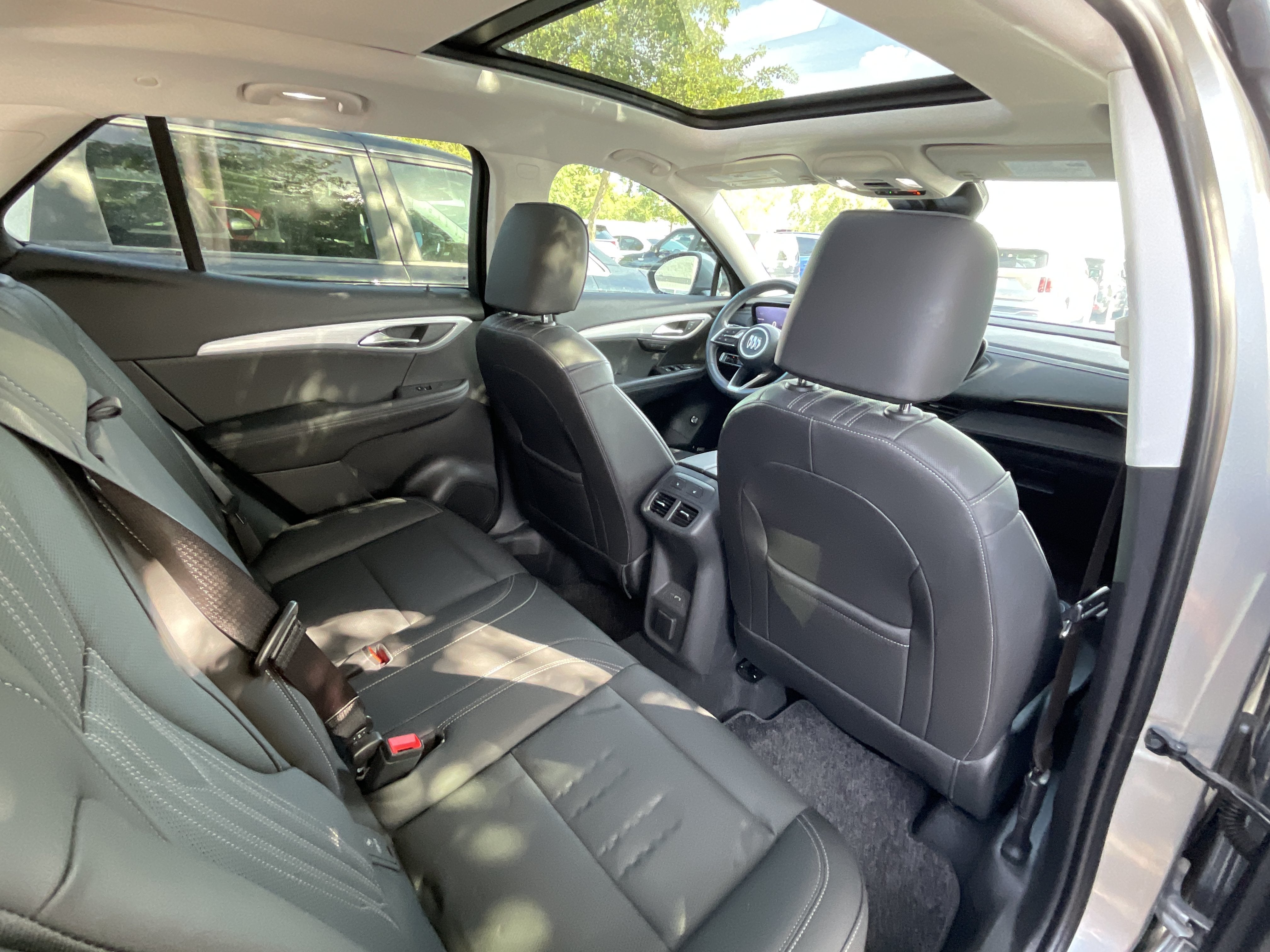 2024 Buick Envision Avenir**1 OWNER CLN CF**