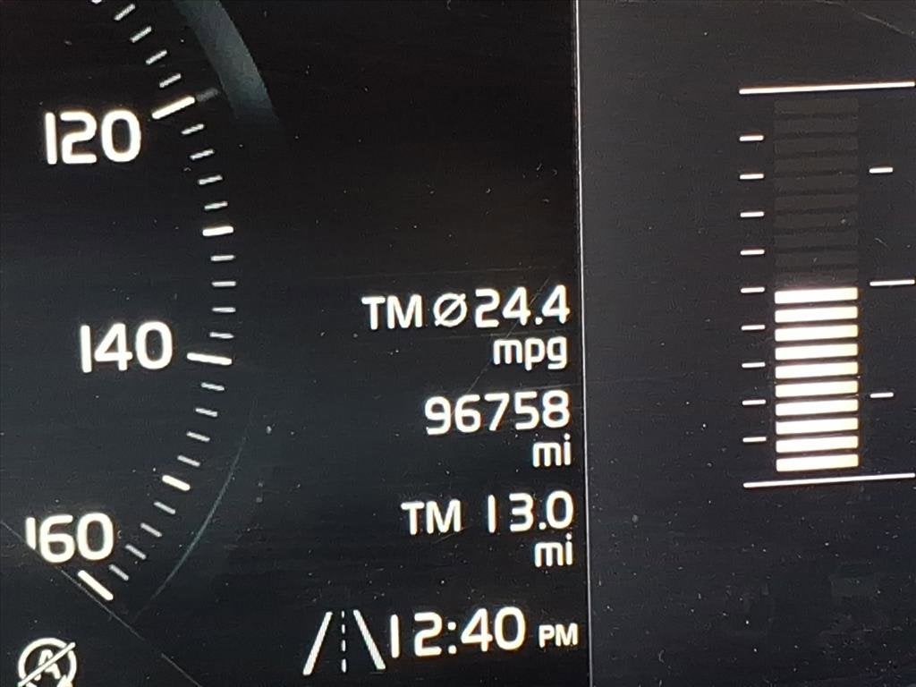 2019 Volvo XC60 Momentum