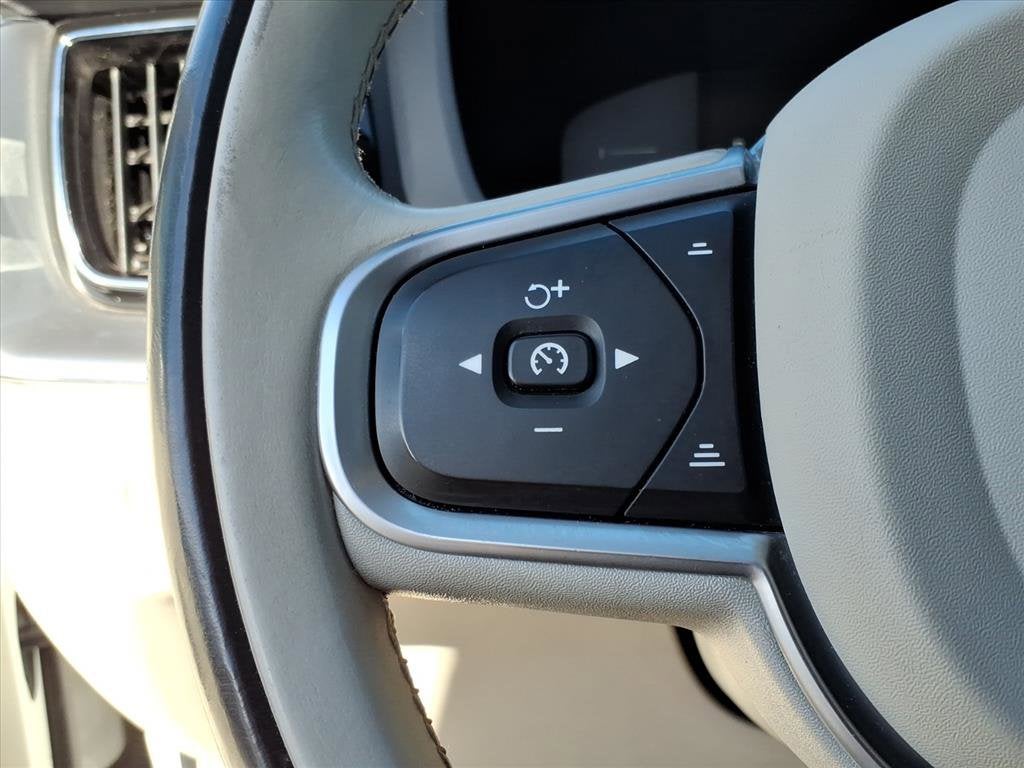 2019 Volvo XC60 Momentum