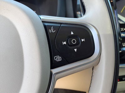 2019 Volvo XC60 Momentum