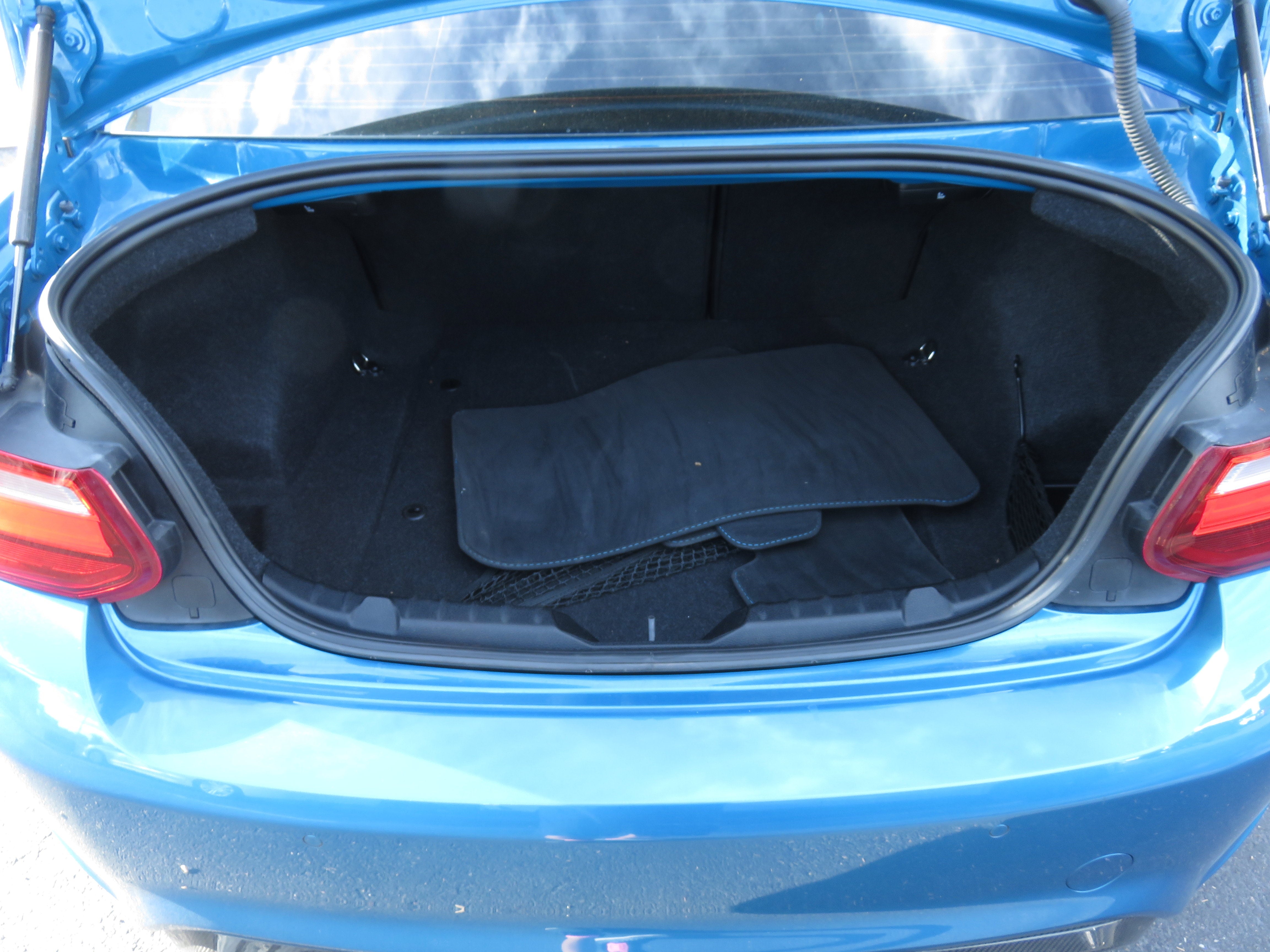 2017 BMW M2 LOW MILES/ CLEAN CARFAX