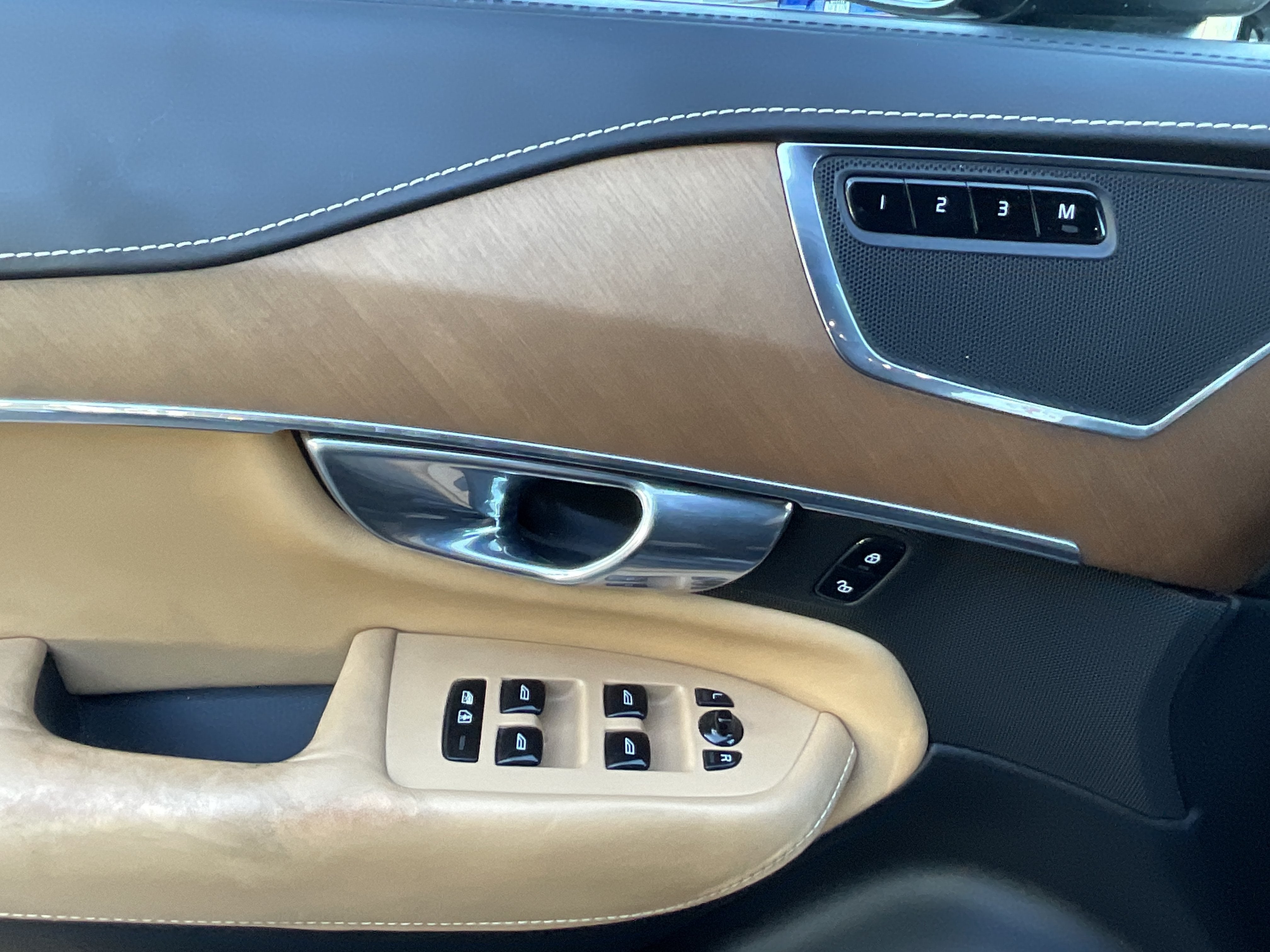 2017 Volvo XC90 Inscription